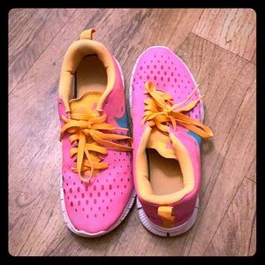 Pink nike
